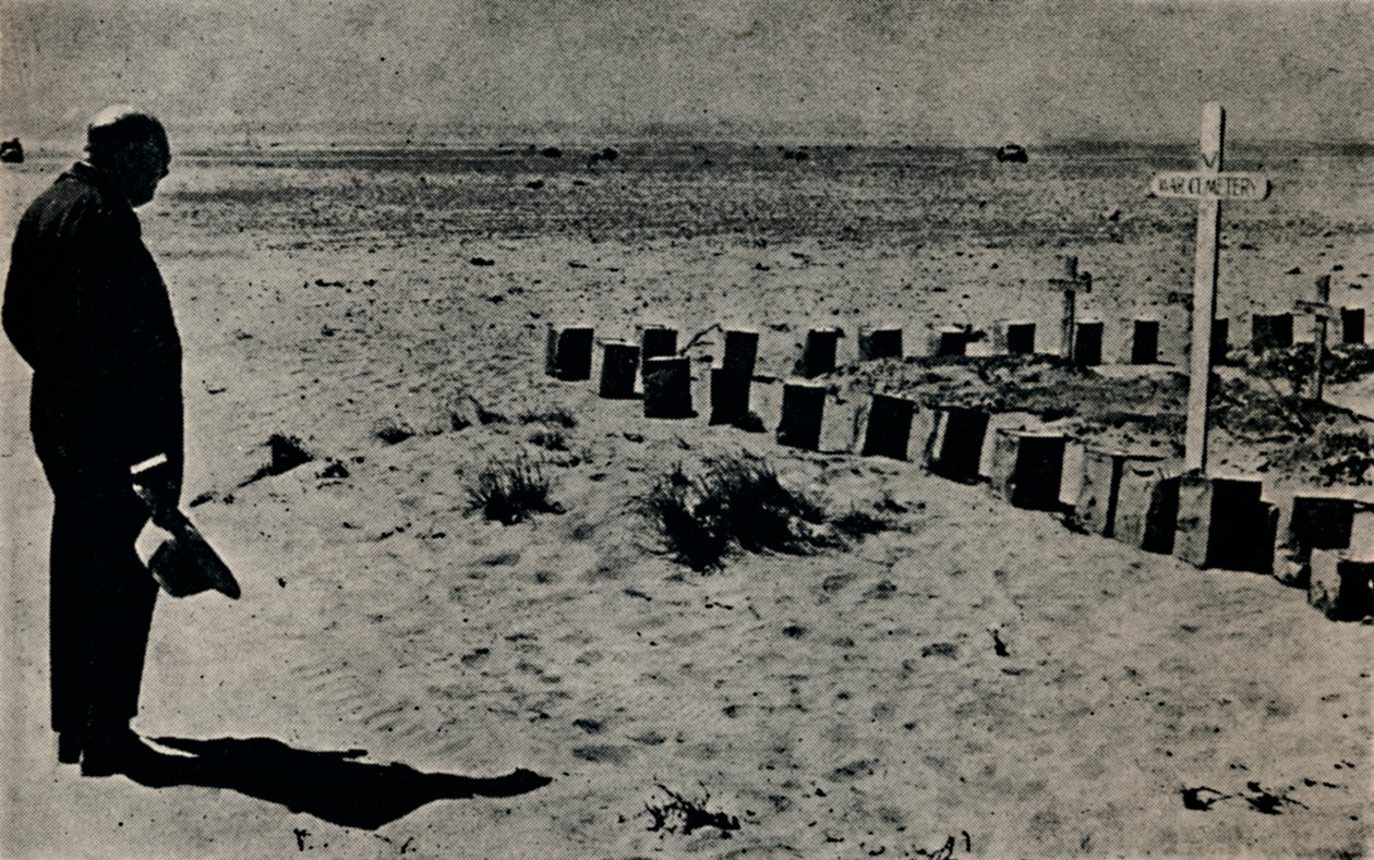Egy Battlefield temetőben Egyiptomban, 1942, 1945. alkotó: Unbekannt