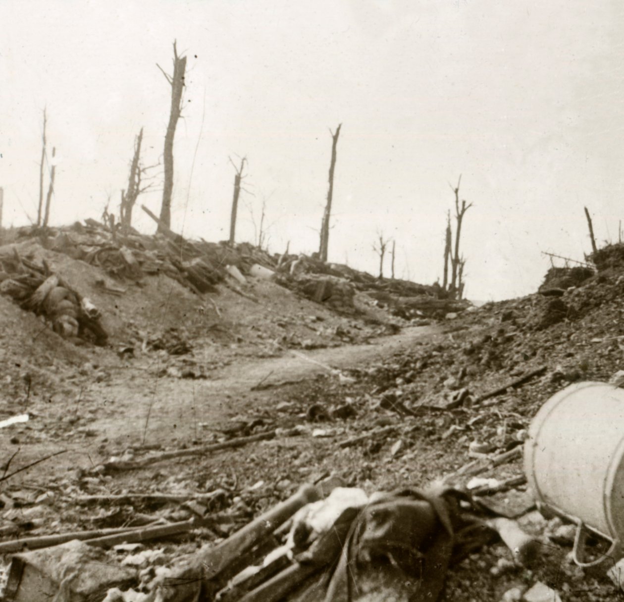 Chaulnes előtt, Somme, Észak-Franciaország, 1914-c1918 alkotó: Unbekannt
