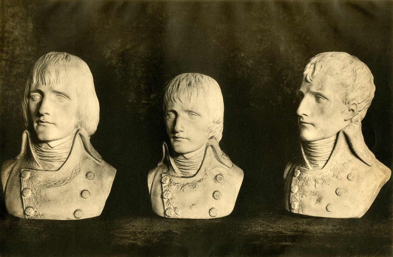 Napóleon mellszobrai, 18. század vége, 1921. alkotó: Unbekannt