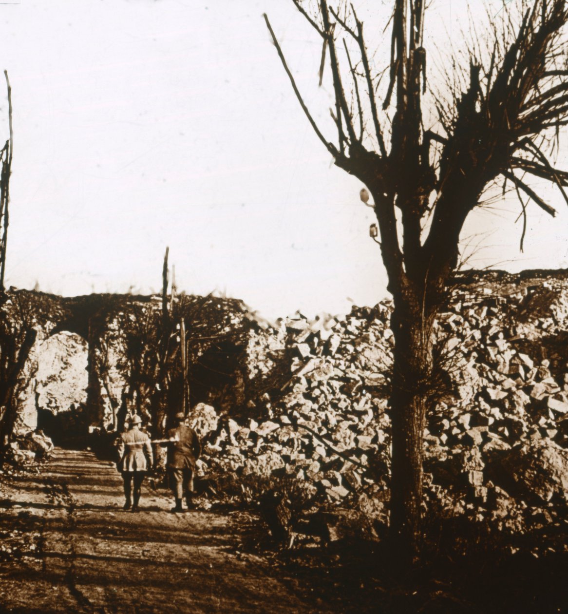 Coucy-le-Chateau, Franciaország, 1914-c1918 alkotó: Unbekannt