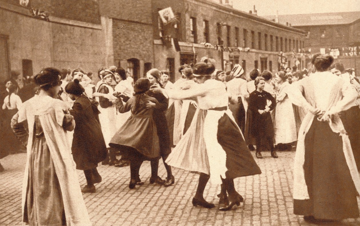 A tánc a háború végét ünnepli, 1918 1935 alkotó: Unbekannt