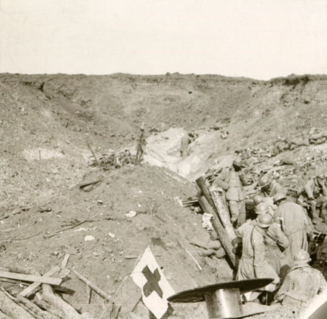 Frontvonal, Sailly-Saillisel, Észak-Franciaország, c1914-c1918 alkotó: Unbekannt