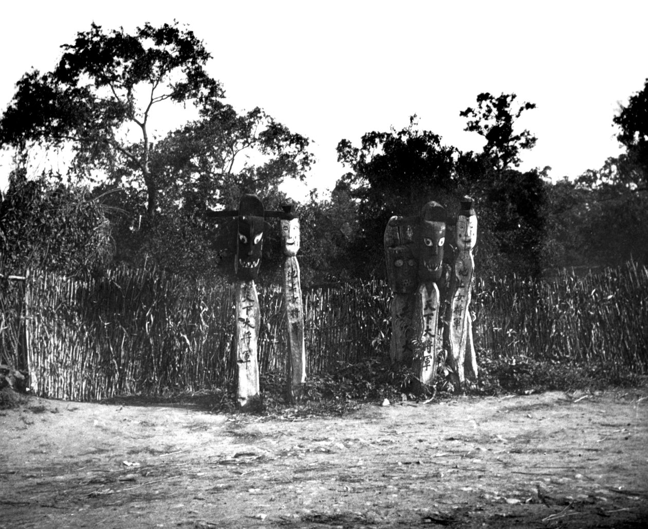 Jangseung, fa totemoszlopok, Korea, 1900 alkotó: Unbekannt