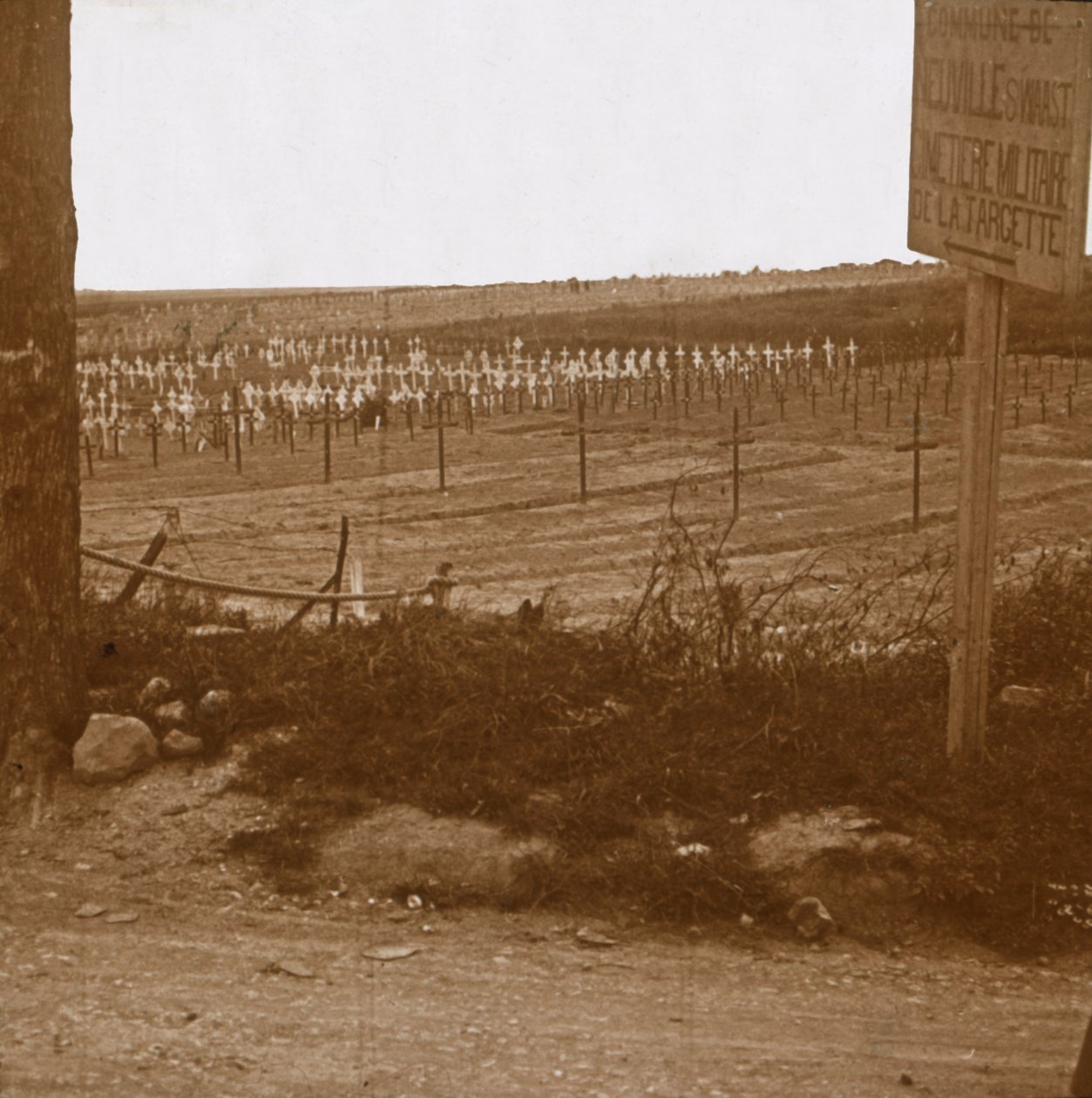 Katonai temető, Neuville-Saint-Vaast, Észak-Franciaország, c1914-c1918 alkotó: Unbekannt
