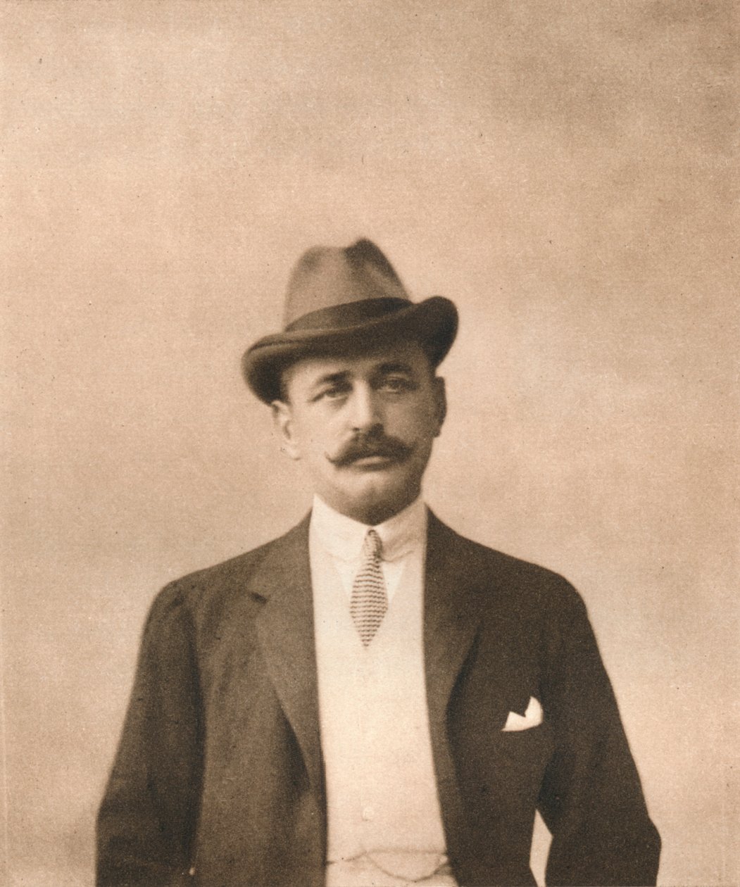 L. Newmann úr, 1911 alkotó: Unbekannt