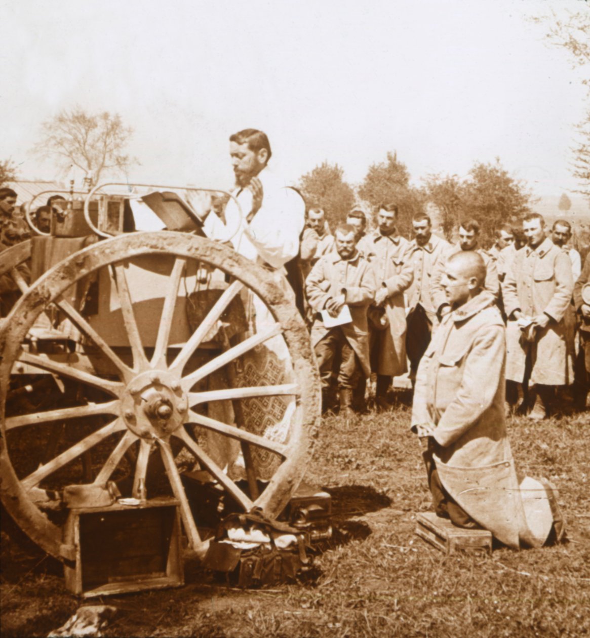 Szabadtéri mise, Carency, Észak-Franciaország, c1914-c1918. alkotó: Unbekannt