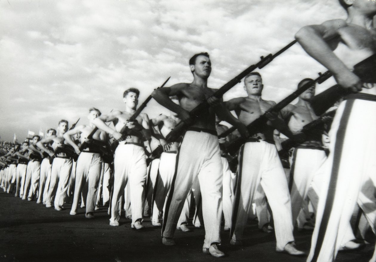 Fiatal Kommunisták Felvonulása, Moszkva, Szovjetunió, 1930-as évek alkotó: Unbekannt