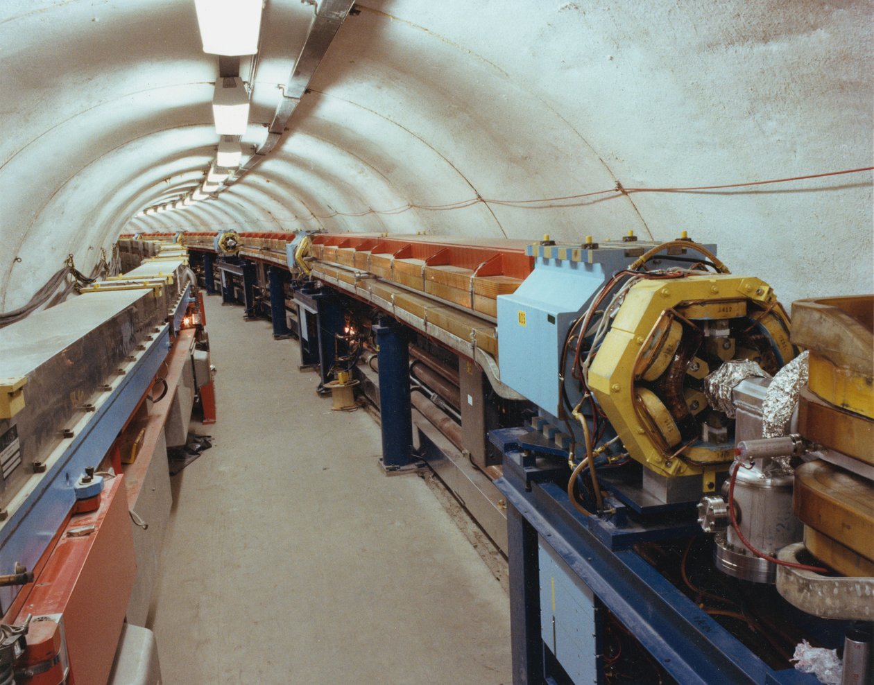 Részecskegyorsító alagút, Cern, Genf, XX. század alkotó: Unbekannt