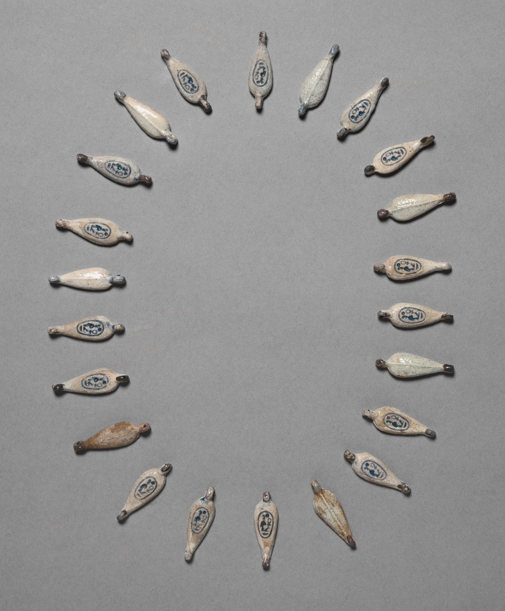 Szirom alakú gyöngyök, c. Kr.e. 1391-1353. alkotó: Unbekannt