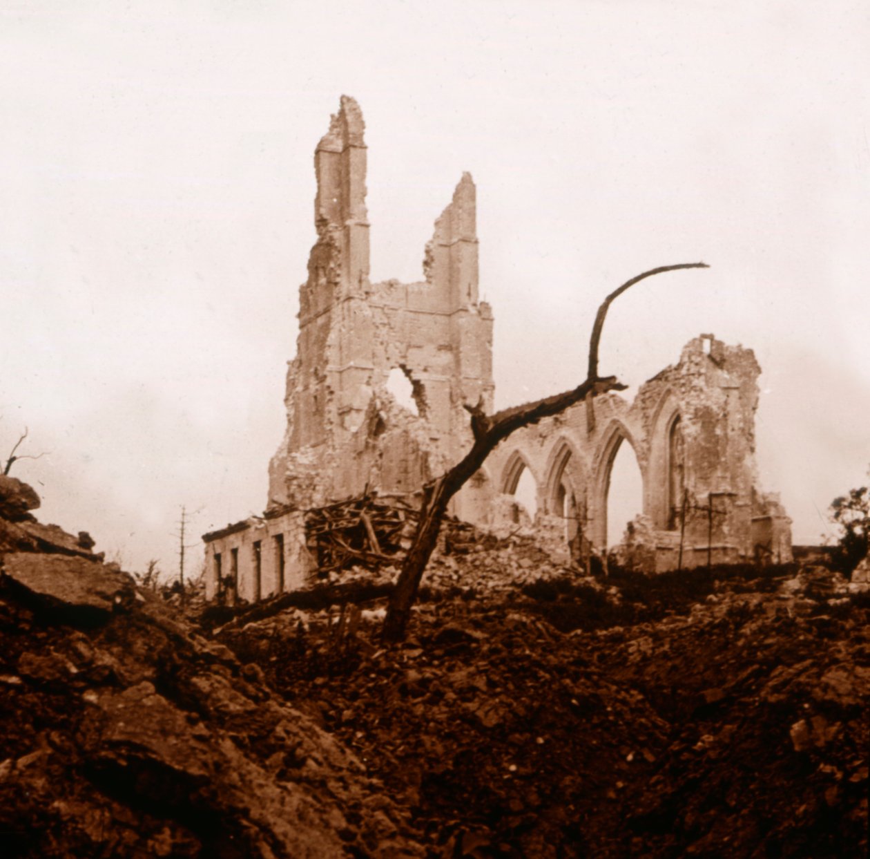 Romos templom, Ablain-Saint-Nazaire, Észak-Franciaország, c1914-c1918 alkotó: Unbekannt