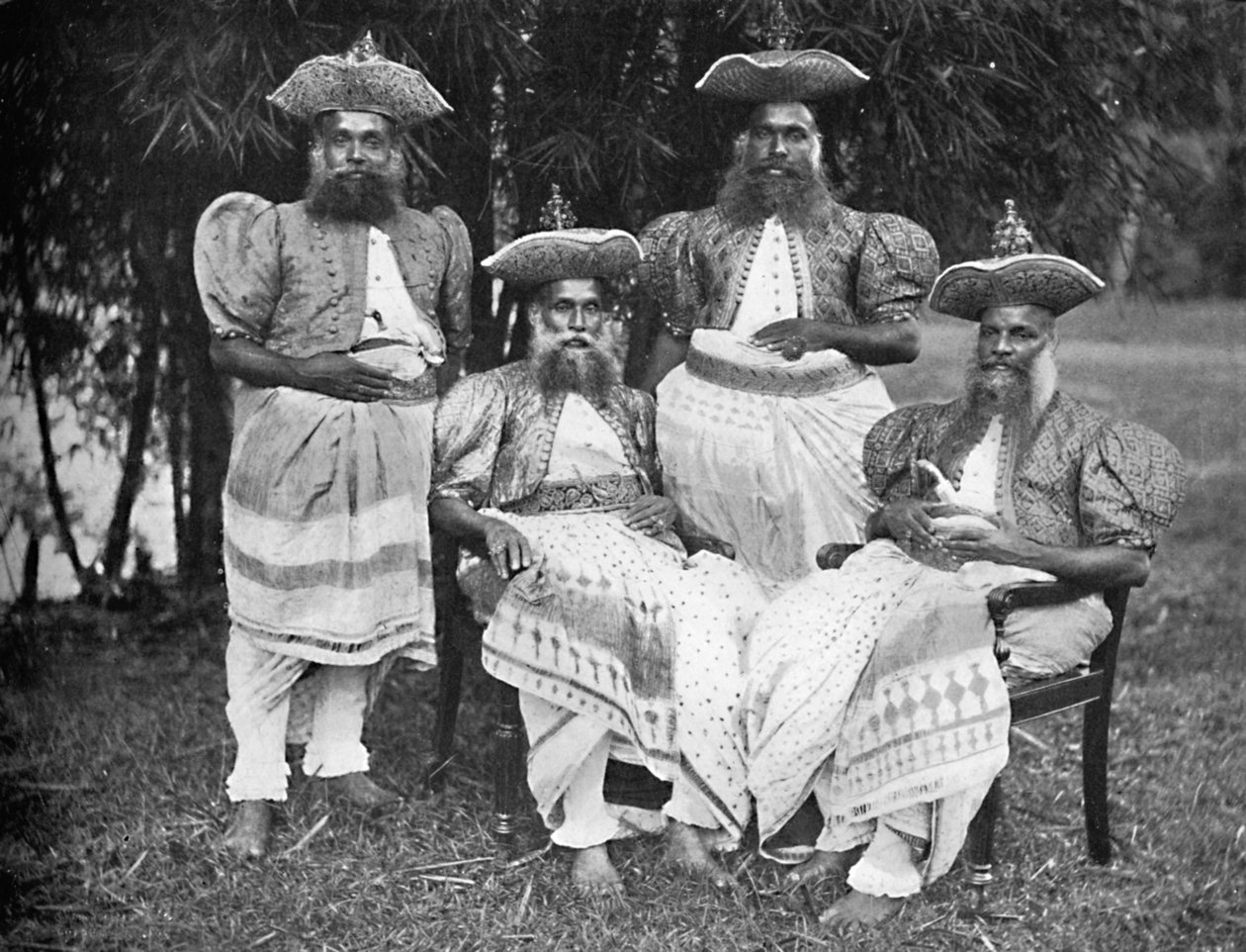 Magas rangú szingaléz férfiak, 1902 alkotó: Unbekannt