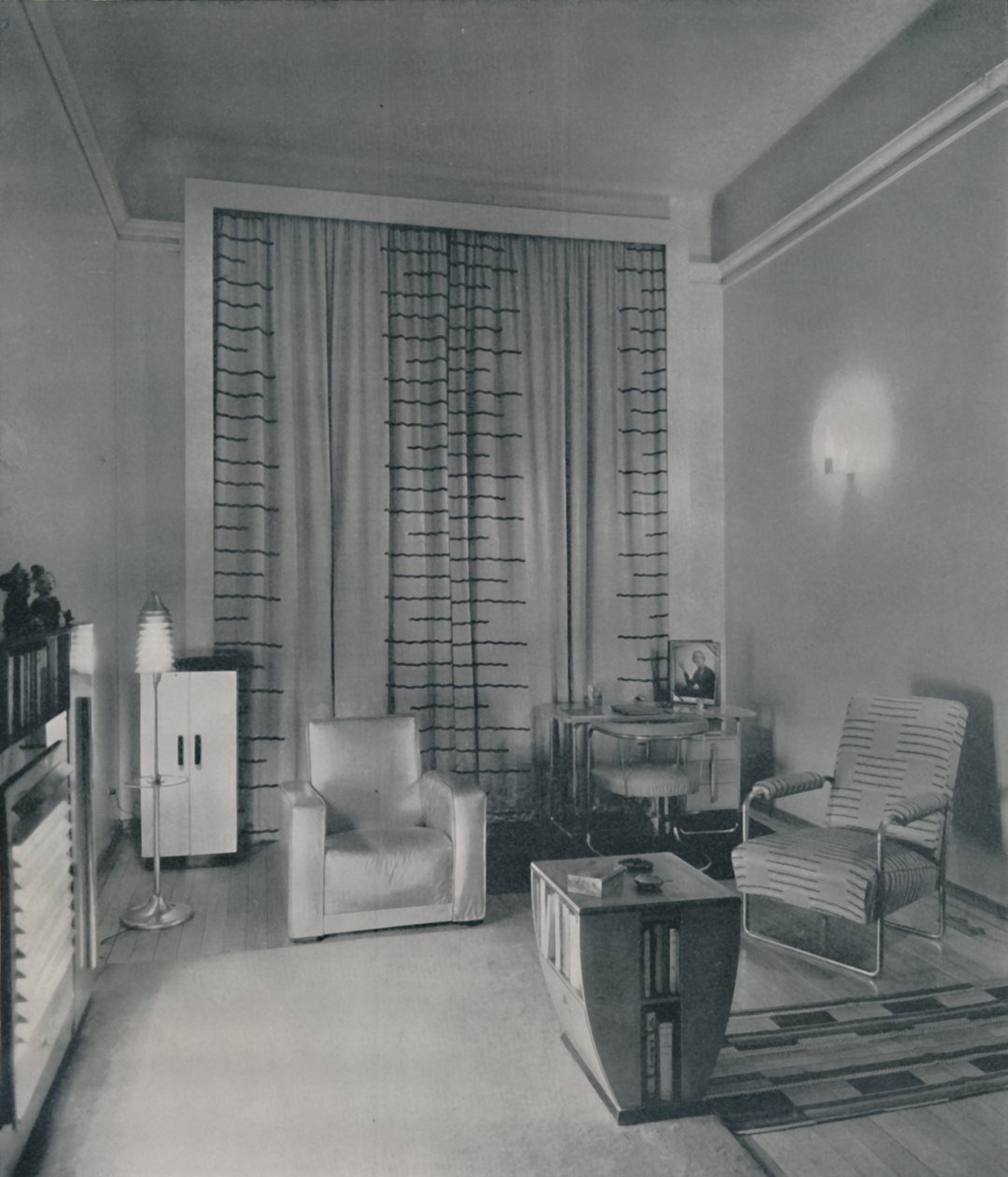 Társalgó, 1933. alkotó: Unbekannt