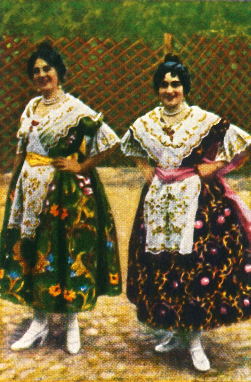 Spanyol nők népviseletben, 1928. alkotó: Unbekannt