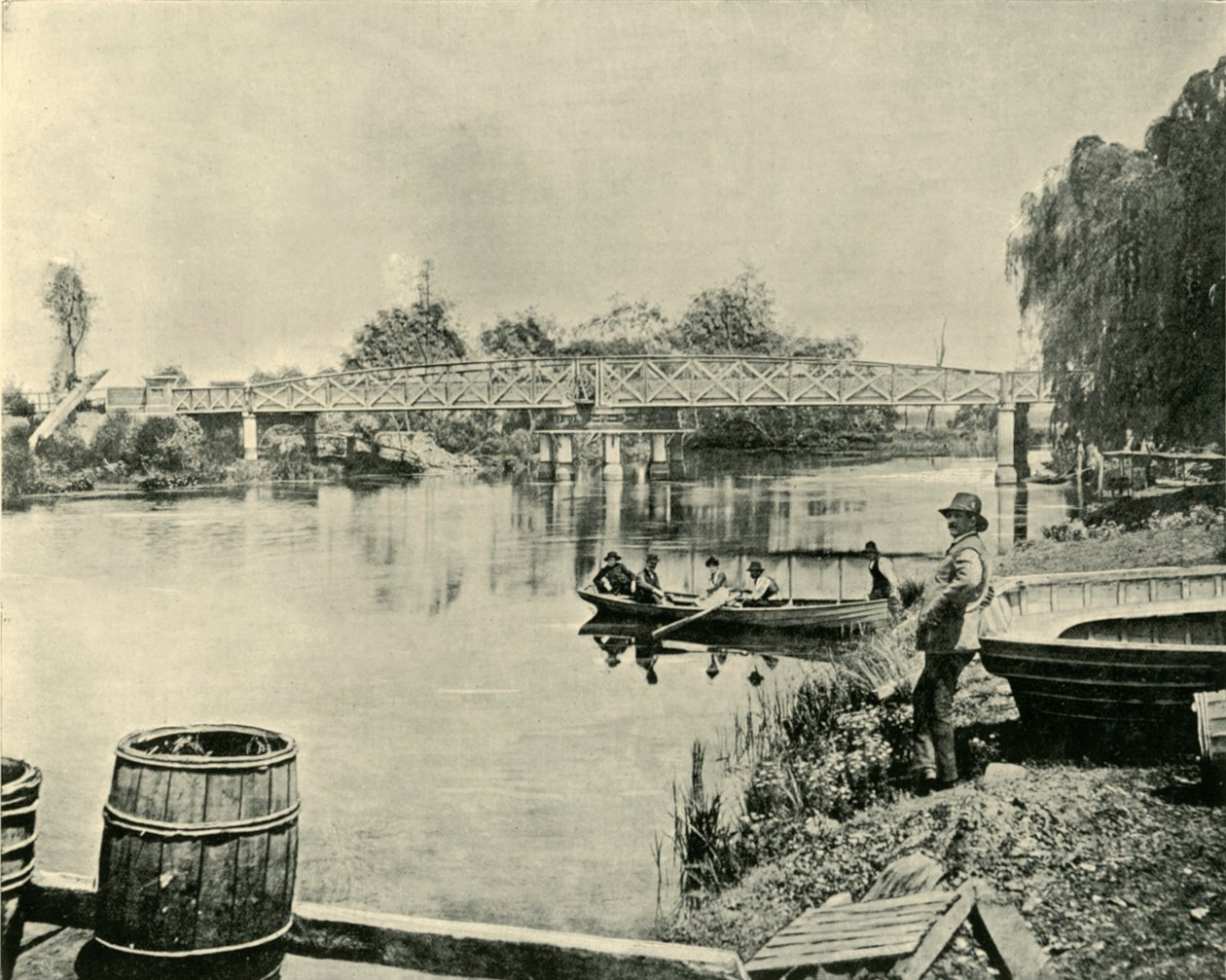 Lengőhíd a Latrobe fölött, 1901. alkotó: Unbekannt