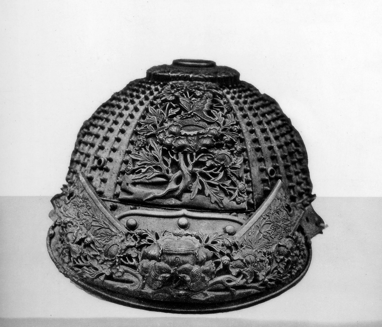 Yoshitsune páncélja, 1886. XII. század alkotó: Unbekannt