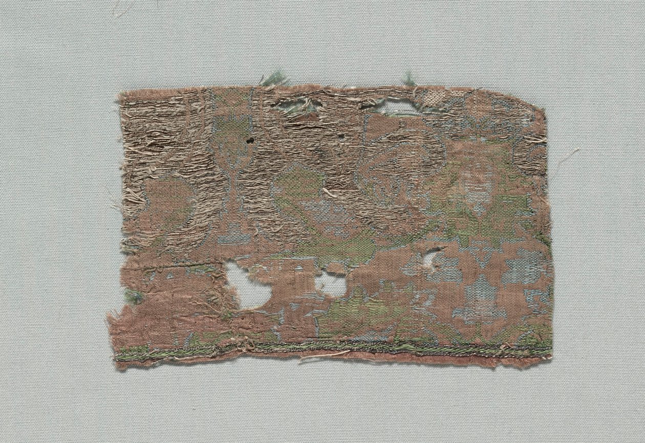 Három olasz gótikus selyemtöredék, 1350-1399. alkotó: Unbekannt