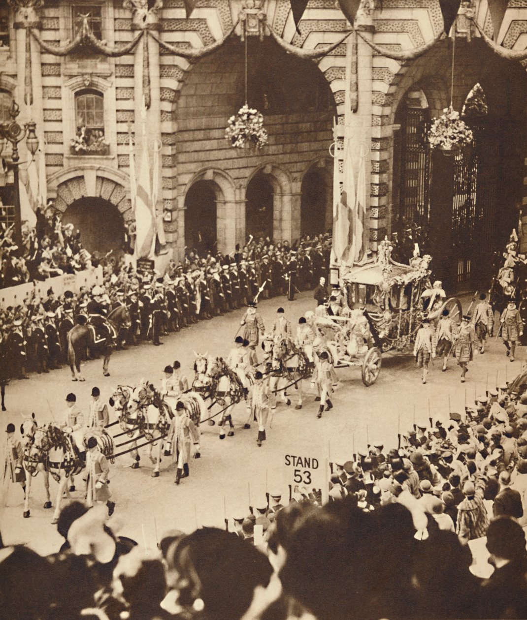 Az Admiralitás ívén keresztül, 1937. május 12 alkotó: Unbekannt