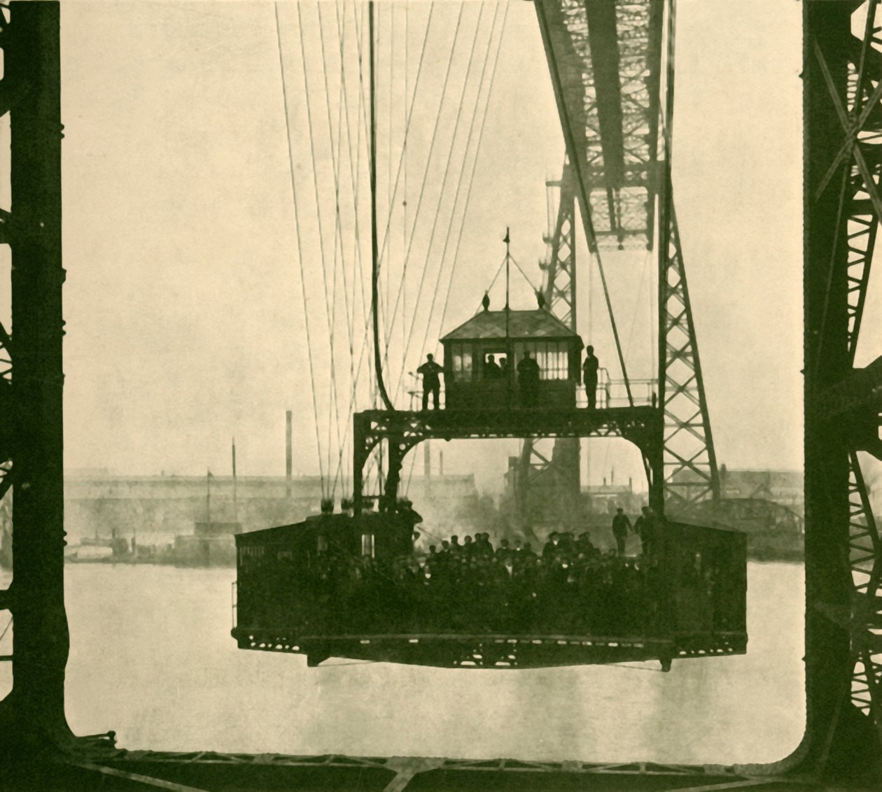 Utazó autó, Transporter Bridge, Middlesborough, 1930. alkotó: Unbekannt