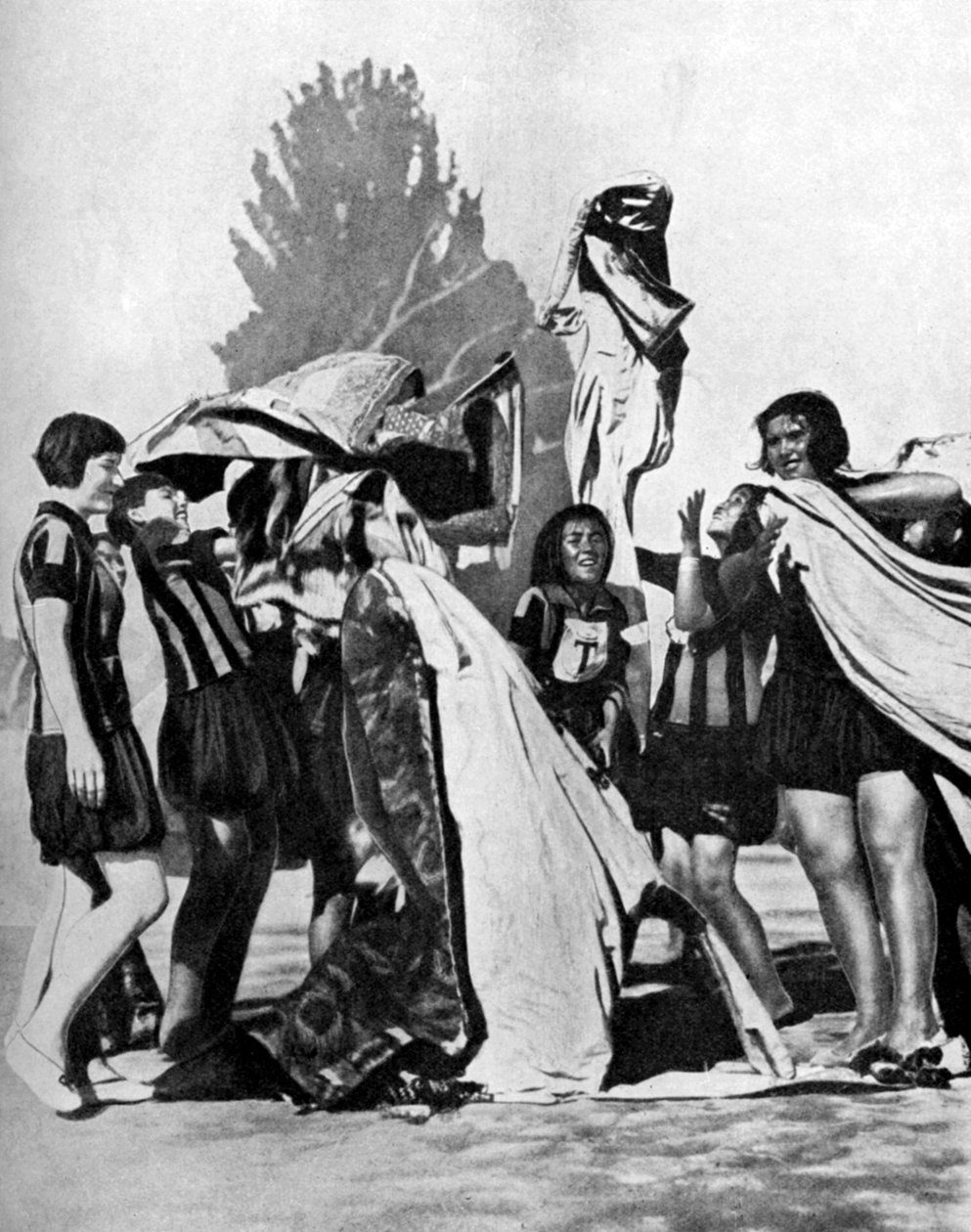 Üzbég lányok, 1936 alkotó: Unbekannt