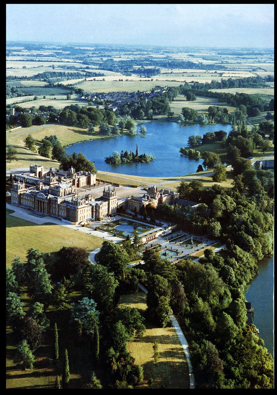 Légifelvételek a Blenheim-palotáról, Oxfordshire alkotó: Unbekannt Unbekannt