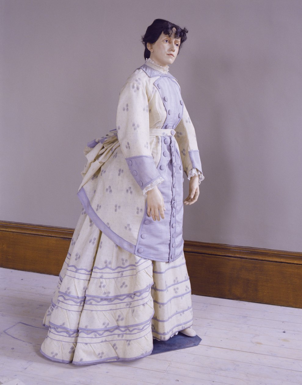 Nyüzsgő ruha láncmintás alpaka, kb.1872-4 alkotó: Unbekannt