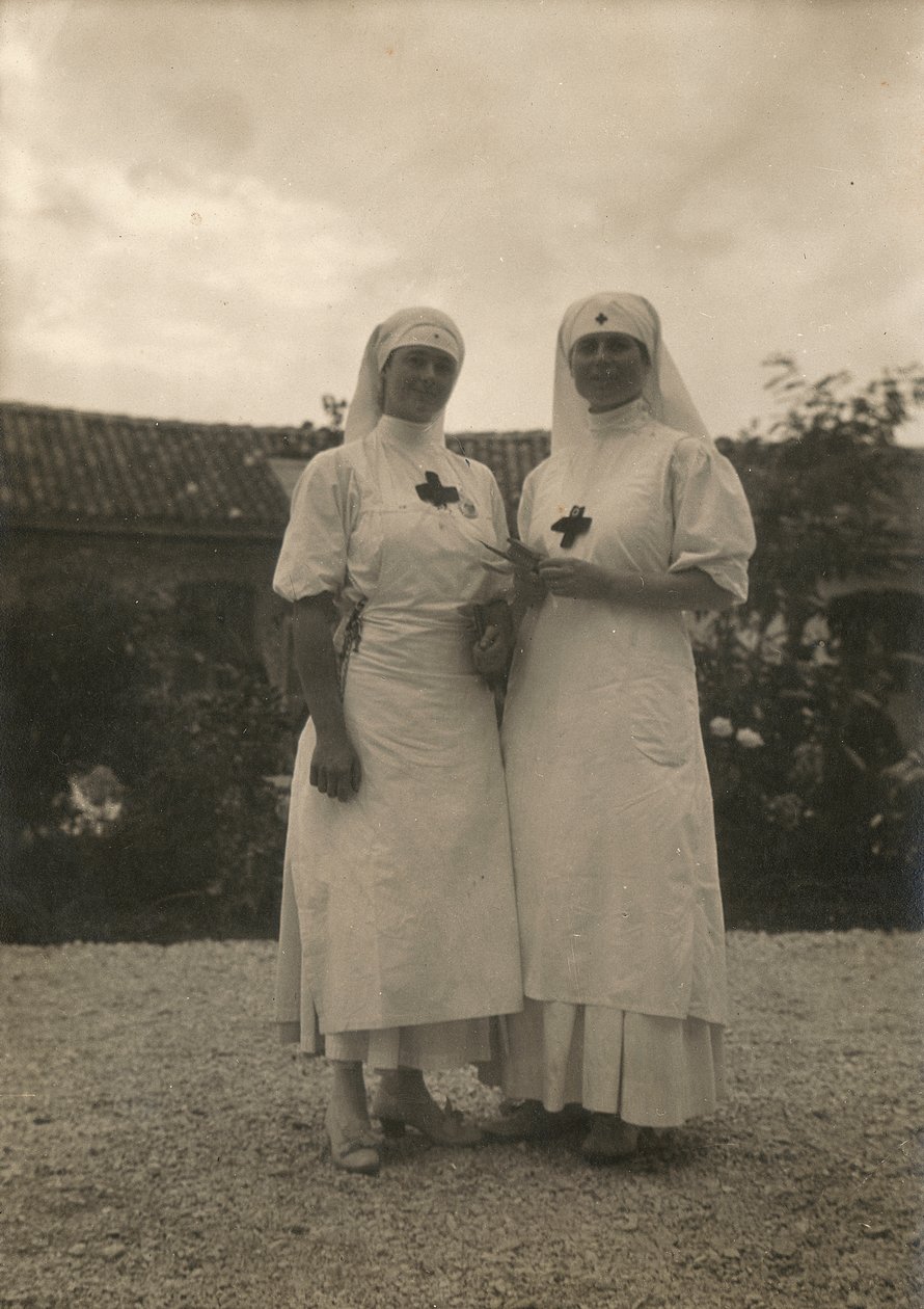 Vöröskereszt pár alkotó: Unknown photographer