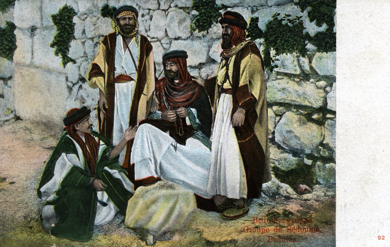 Beduin férfiakat ábrázoló képeslap, 1900 körül (nyomtatás) alkotó: Unknown photographer