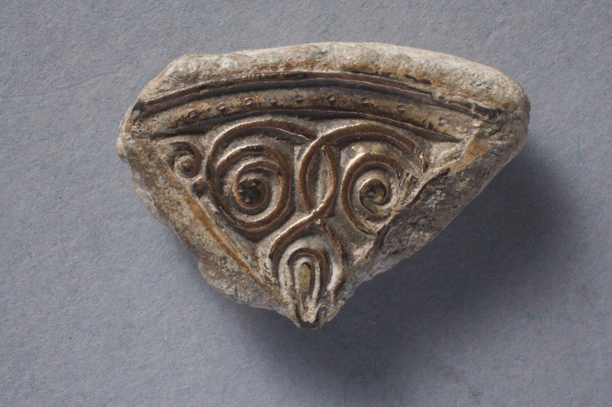 Súly intarziás angolszász fémmunkákkal (ólom és aranyozott bronz) alkotó: Viking