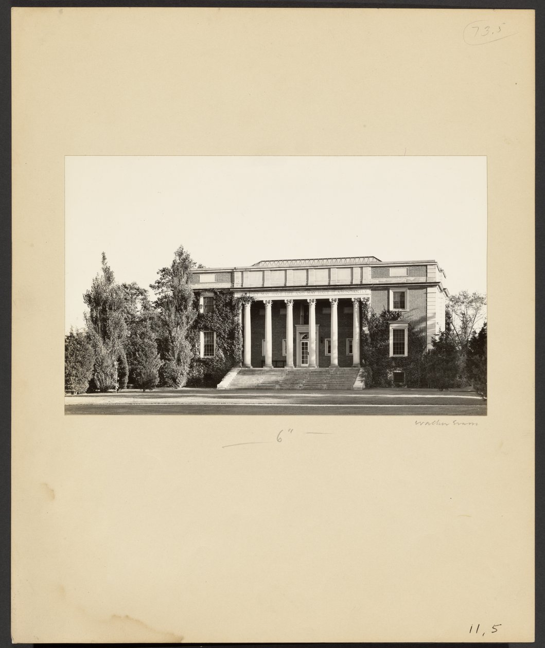 [Wheaton College: The Library (1923)] alkotó: Walker Evans