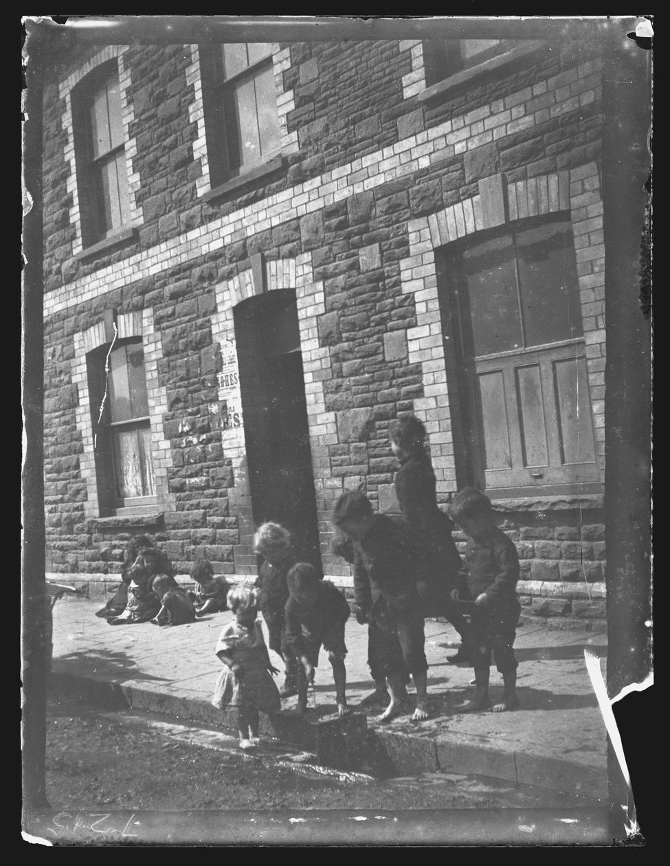 Nora Street, Cardiff, 1893. alkotó: William Booth