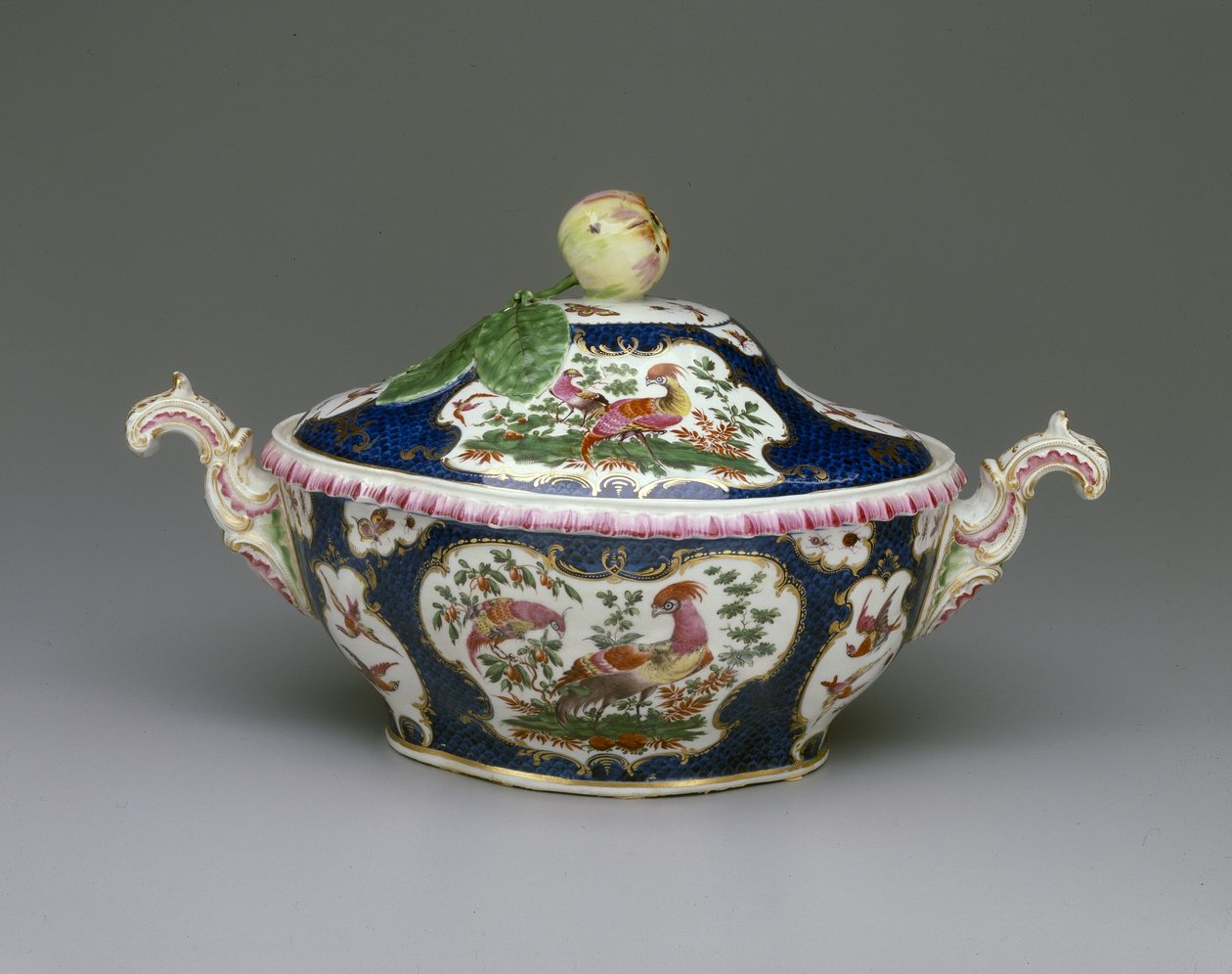 Tureen, 1780 körül alkotó: Worcester Porcelain Manufactory
