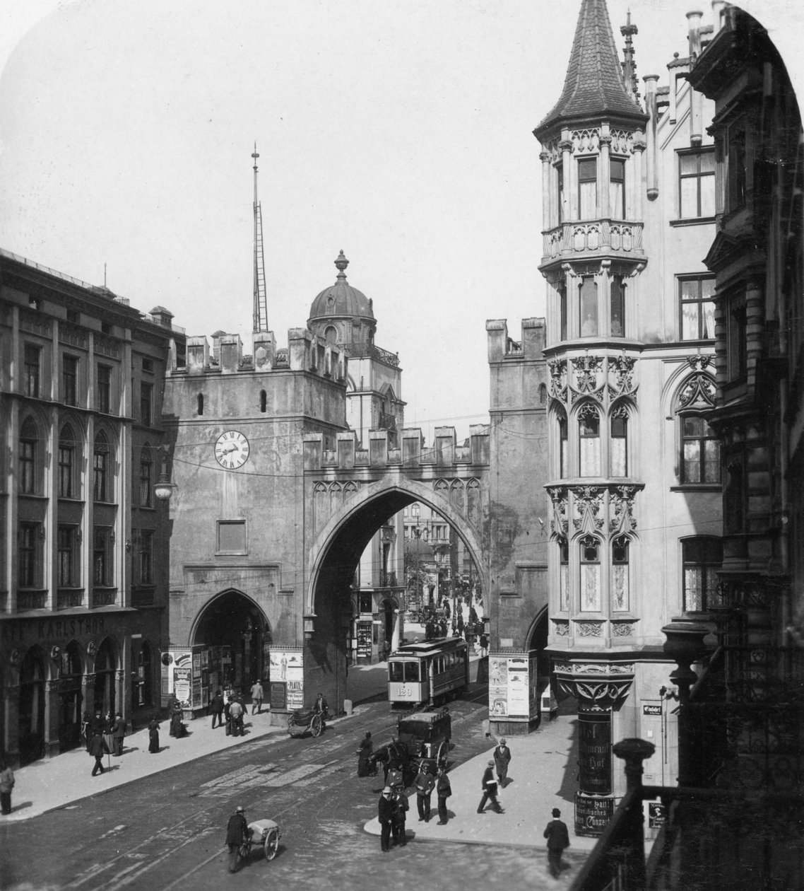 Karlstor Gate, München, Németország, 1900-as évek. alkotó: Wurthle and Sons