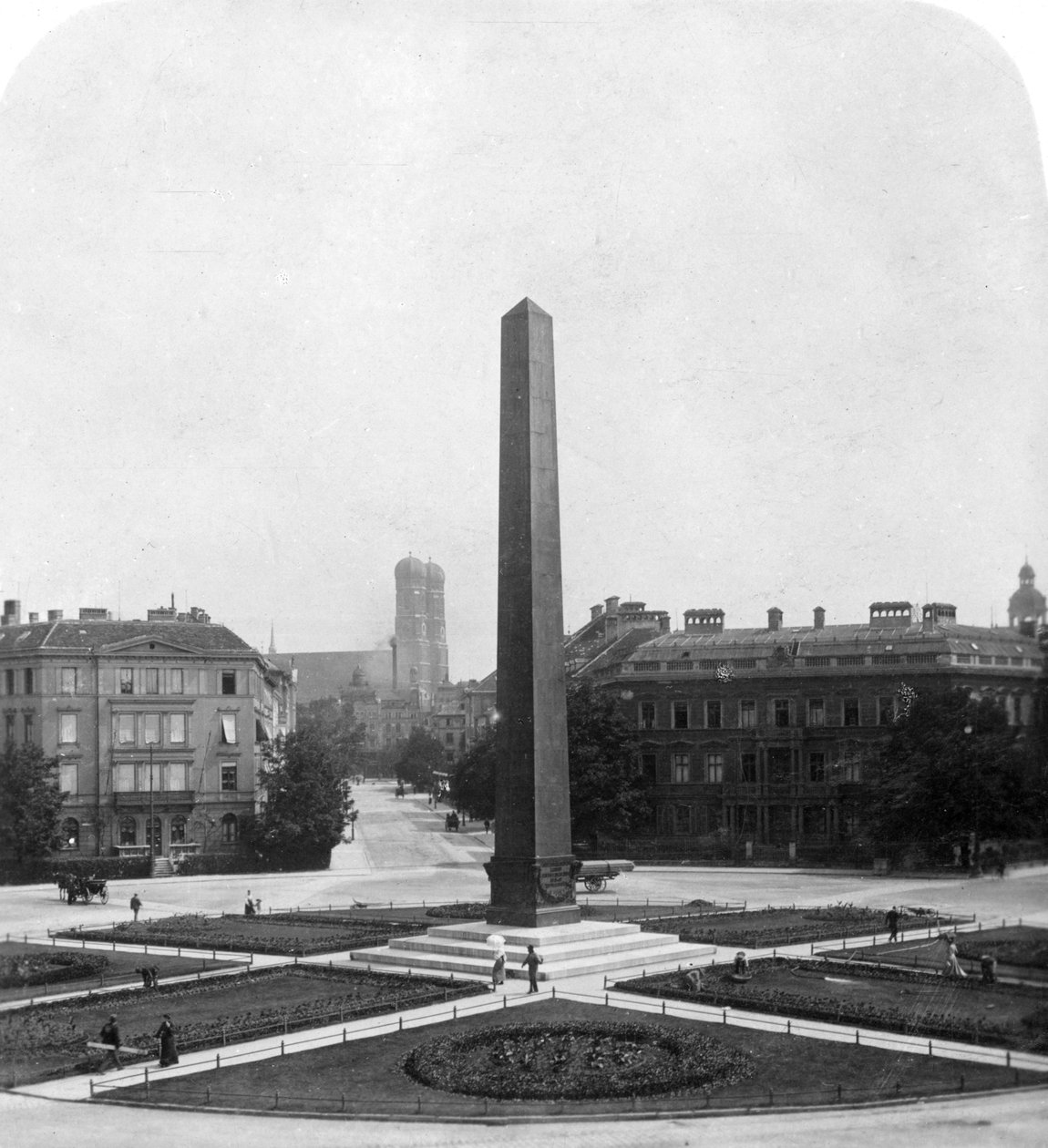 Karolinenplatz, München, Németország, 1900-as évek. alkotó: Wurthle and Sons