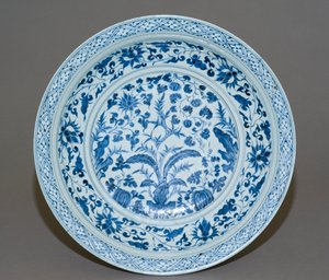 Nagy tál, 14. század vége (porcelán)