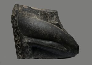 Khaemwaset térdelő szobra, ie 1281-1277