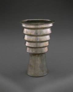 Stepped Beaker (aquilla), Later Horizon, 1470-1532 (ezüst)