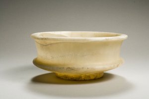 Tazza, 18-19. dinasztia, ie 1540-1186 (alabástrom)