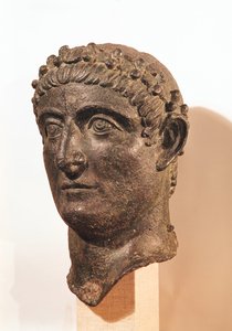 Nagy Konstantin feje (274-337 körül) (bronz)