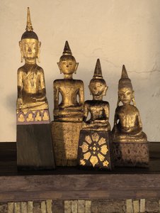 Fa fogadalmi buddhák, Észak-Thaiföld (fa)