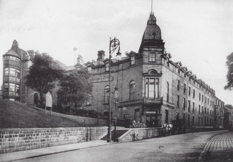 Buxton: Peak Hydropathic (fekete-fehér fotó) alkotó: (after) English photographer