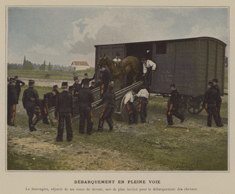 Debarquement en Pleine Voie (coloured photo) alkotó: (after) French Photographer