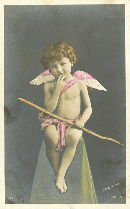 Ülő kerub alkotó: French Photographer