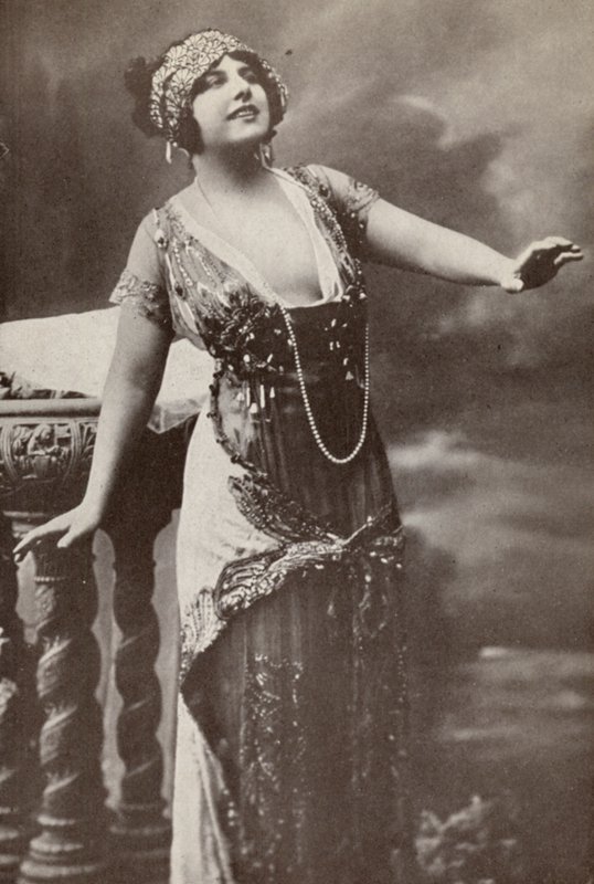Geraldine Farrar, mint "Tosca" (fekete-fehér fotó) alkotó: American Photographer