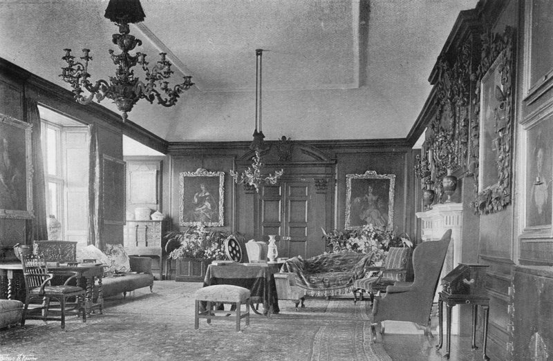 A galéria alkotó: Charles Latham