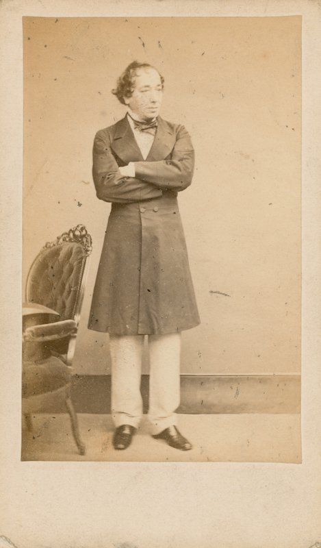 Benjamin disraeli alkotó: English Photographer