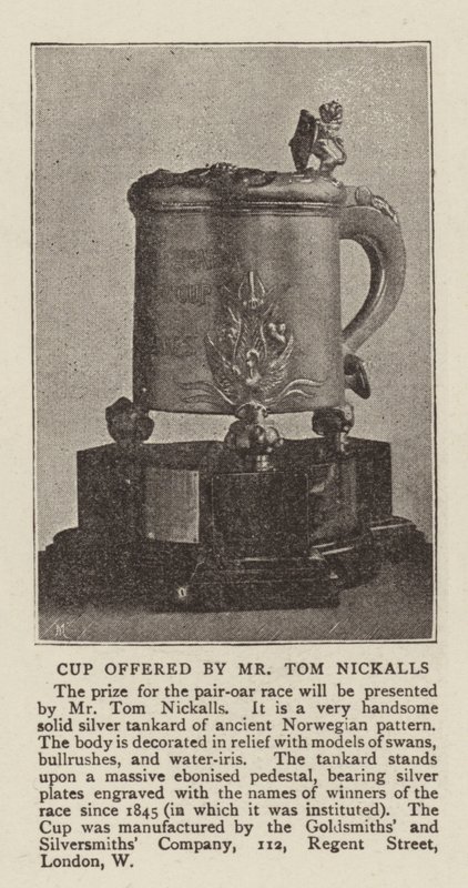 A kupát Tom Nickalls úr ajánlotta fel alkotó: English Photographer