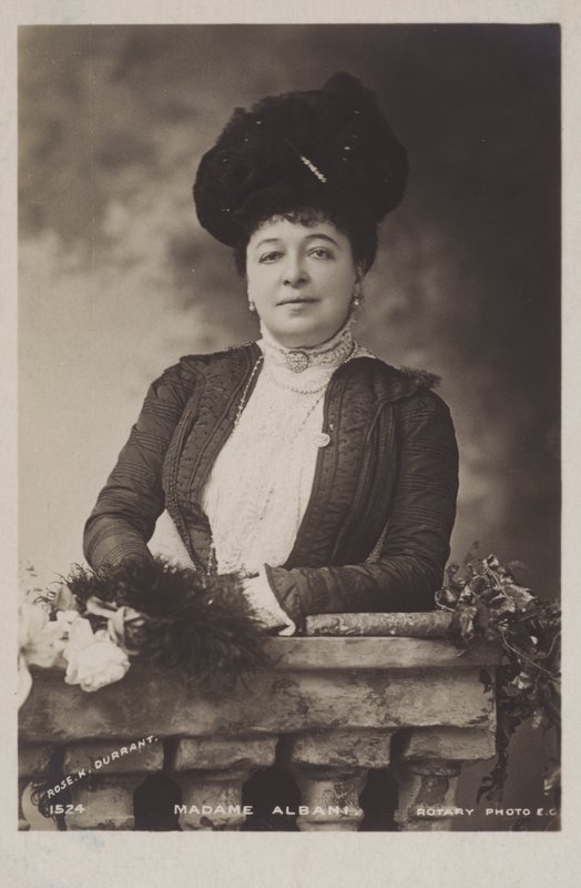 Emma Albani, kanadai szoprán alkotó: English Photographer