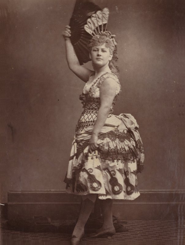 Katrine Munro alkotó: English Photographer