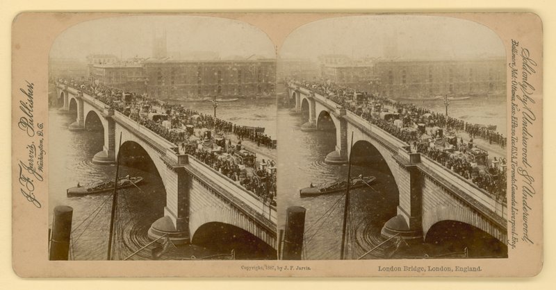 London Bridge, London alkotó: English Photographer
