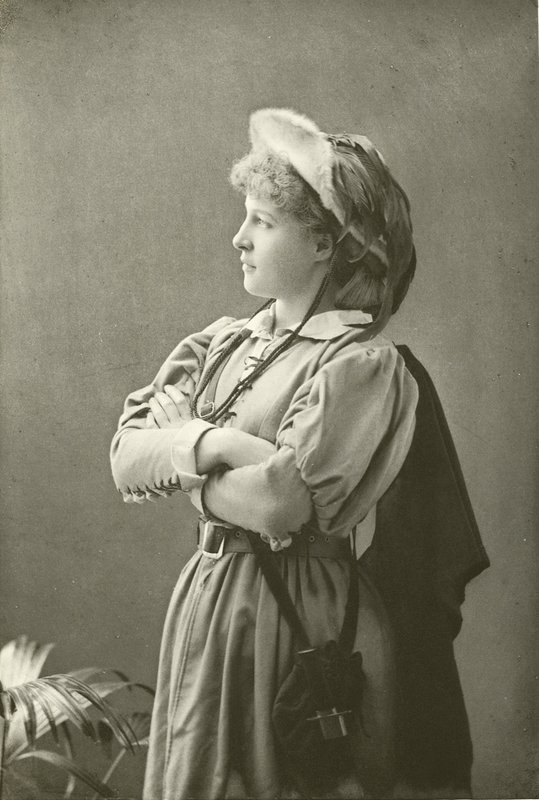 Miss Lily Langtry mint Rosalind (mélynyomás) alkotó: English Photographer